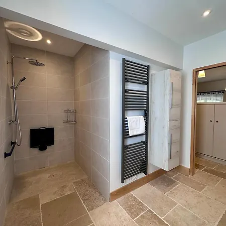 Grange D'antan -jacuzzipiscineclim -cuzance Cuzance