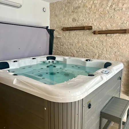 Grange D'antan -jacuzzipiscineclim -cuzance Cuzance