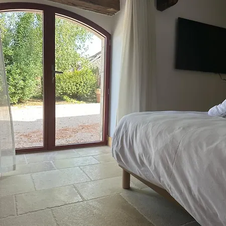 Вилла Grange D'antan -jacuzzipiscineclim -cuzance Cuzance